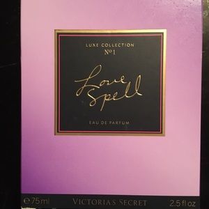 💜💕VS Luxe collection💕💜LOVE SPELL💜💕perfume